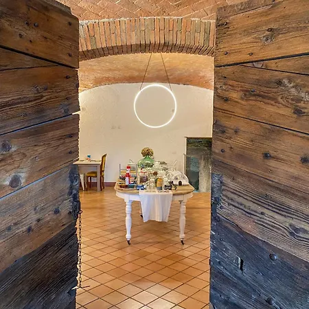 Casale 1541 فندق مبيت وإفطار بولسينا