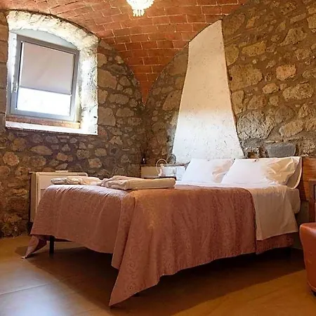 Casale 1541 4*